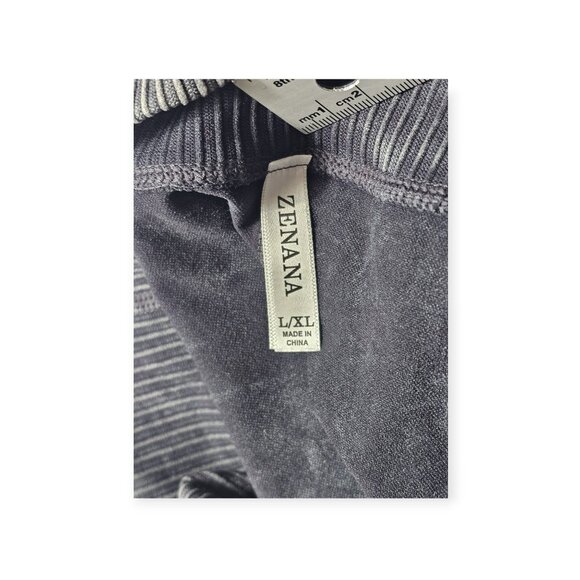 Zenana Washed Seamless High-Waisted Ribbed Shorts L/XL Gray - Picture 3 of 6